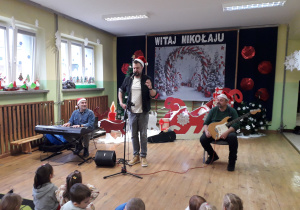 Muzycy podczas świątecznego koncertu.