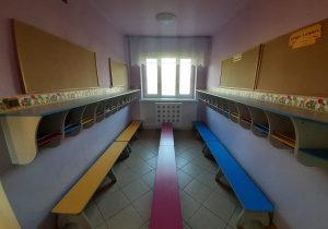 przedszkolna szatnia