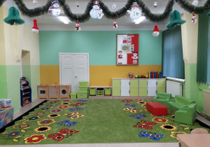Sala przedszkolna. Część zabawowa z kącikami zabaw.