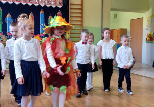 Dzieci z grupy 5-6 latków podczas występu