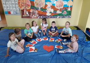 Dzieci podczas zajęć w ramach Tygodnia Budowania Relacji.