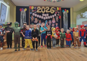 Chłopcy w przebraniach