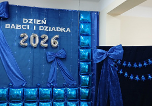 Dekoracja przygotowana na Dzień Babci i Dziadka.