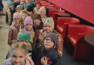Przedszkolaki w kinie.