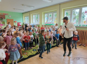 Muzyczna przygoda w przedszkolu z Akademią Pana Feliksa