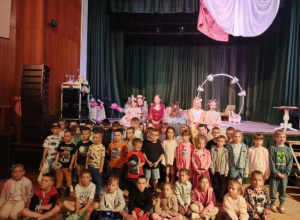 Teatralna podróż do świata zabawek